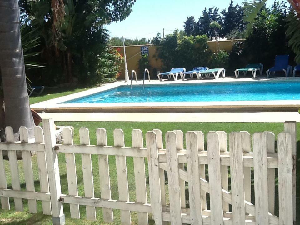 Chalet La Huerta Con Piscina Y Wifi Conil De La Frontera Bagian luar foto